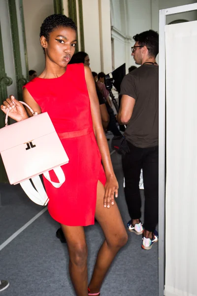 Look 25